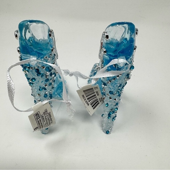 Set of 2 Acrylic Blue High Heel bling Shoe Ornaments New - Picture 5 of 5